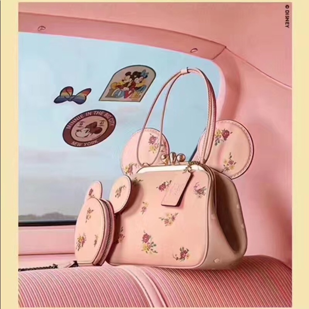 NWT Coach Minnie Mouse Pink Leather Kisslock Bag - Picture 3 of 8